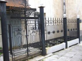 Аналог фрагмента решетки Летнего сада: Фото www.tourbina.ru