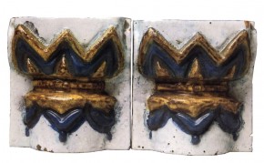 Печные изразцы в форме капителей