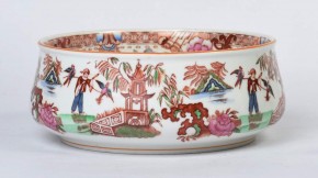 Полоскательница. Из сервиза с декором в китайском стиле («шинуазри»)