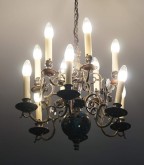 Веретено люстры (паникадило)