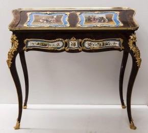 Бюро из Кабинета Собственной дачи в Петергофе