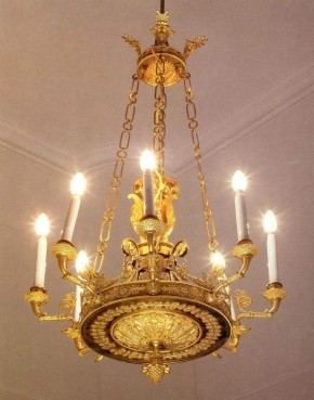 Люстра на 8 свечей