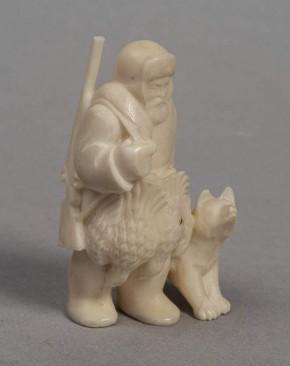 Скульптура «Охотник с собакой»