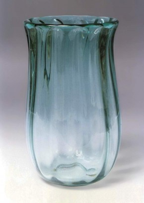 Ваза рифленая