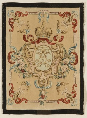 Верхняя стуловая шпалера с вензелем