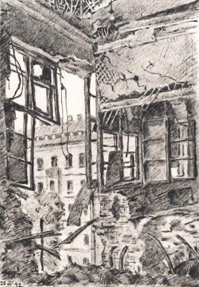 Разрушения от фугасной бомбы в Академии художеств