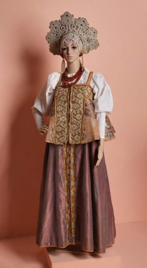 Свадебный костюм