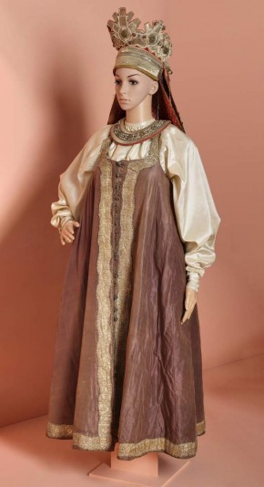 Свадебный костюм