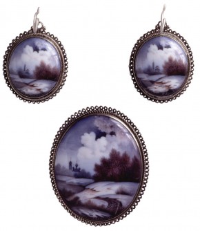 Брошь и серьги