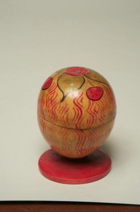 Солонка «Яблоко на ножке»