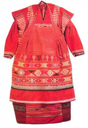 Женский костюм