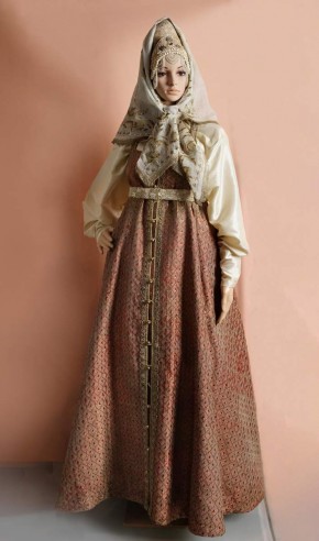 Женский праздничный костюм