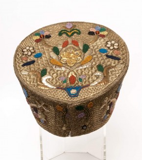 Головной убор — кокошник