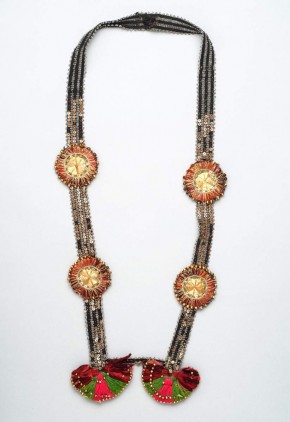 Нагрудное украшение — «грибатка»