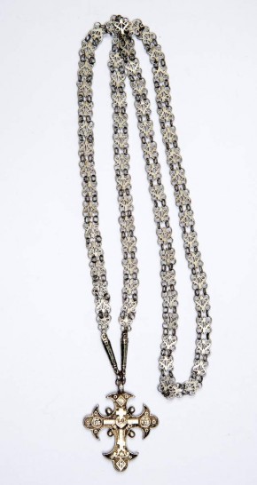 Цепь с крестом