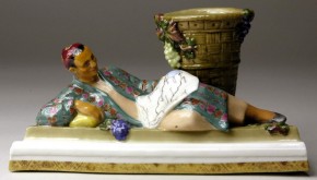 Прибор для карандашей и перьев от письменного прибора: «Обсуждение Сталинской конституции в колхозе Узбекистана»