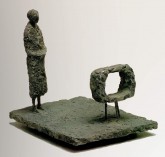 Женщина у телевизора