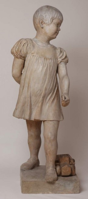 Девочка с грузовичком