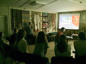 Воспитанники ГПОУ «Гимназия искусств при Главе Республики Коми» им. Ю. А. Спиридонова на занятиях абонемента для СОШ «История в произведениях искусства»